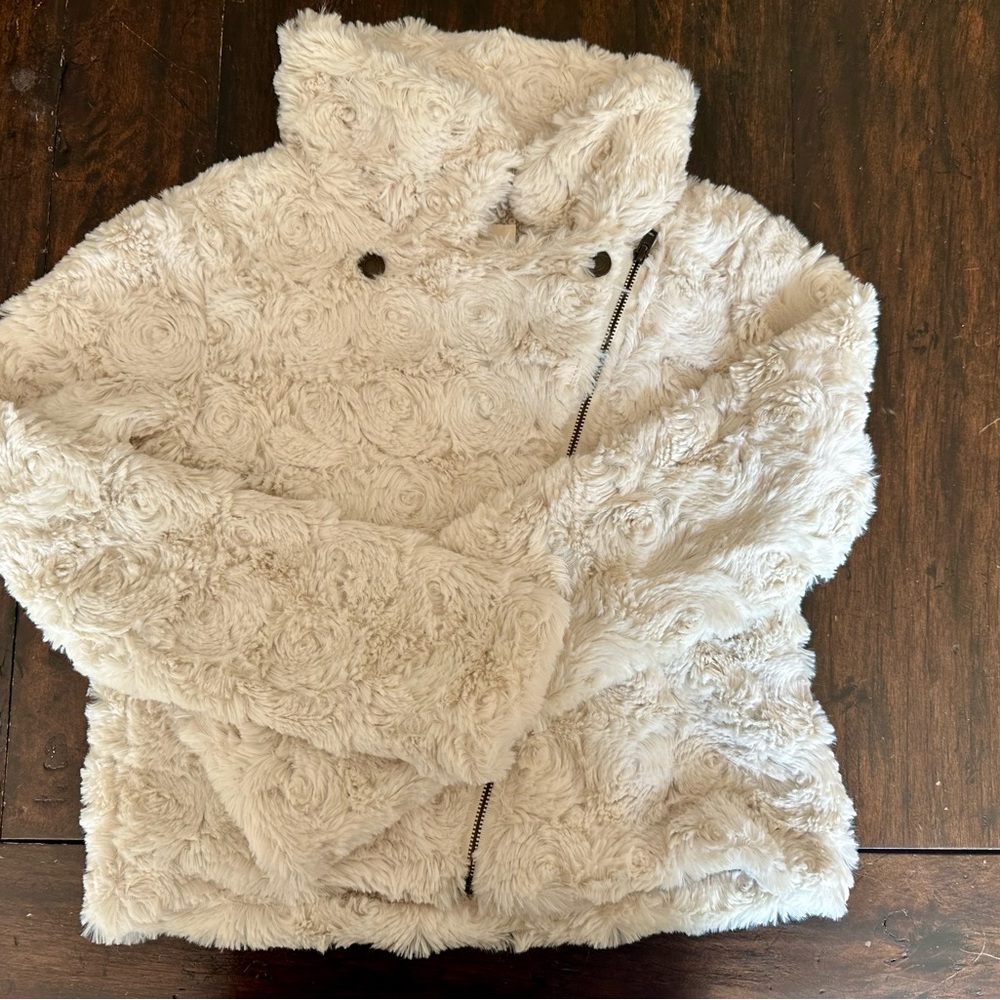 Tucker + Tate Winter White Faux Fur Jacket 10/12